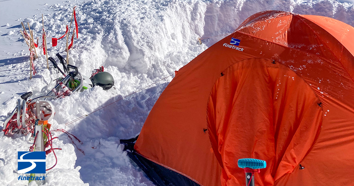 雪山テント泊でも快眠できる。寒さを防ぐ断熱テクニック ｜ 国産アウトドアブランドのファイントラック