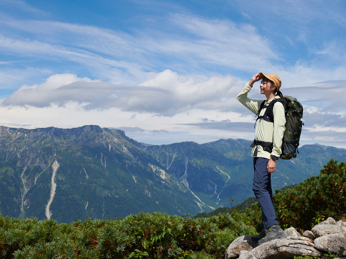 遮熱 × 極薄　常識を覆す軽やかな着心地