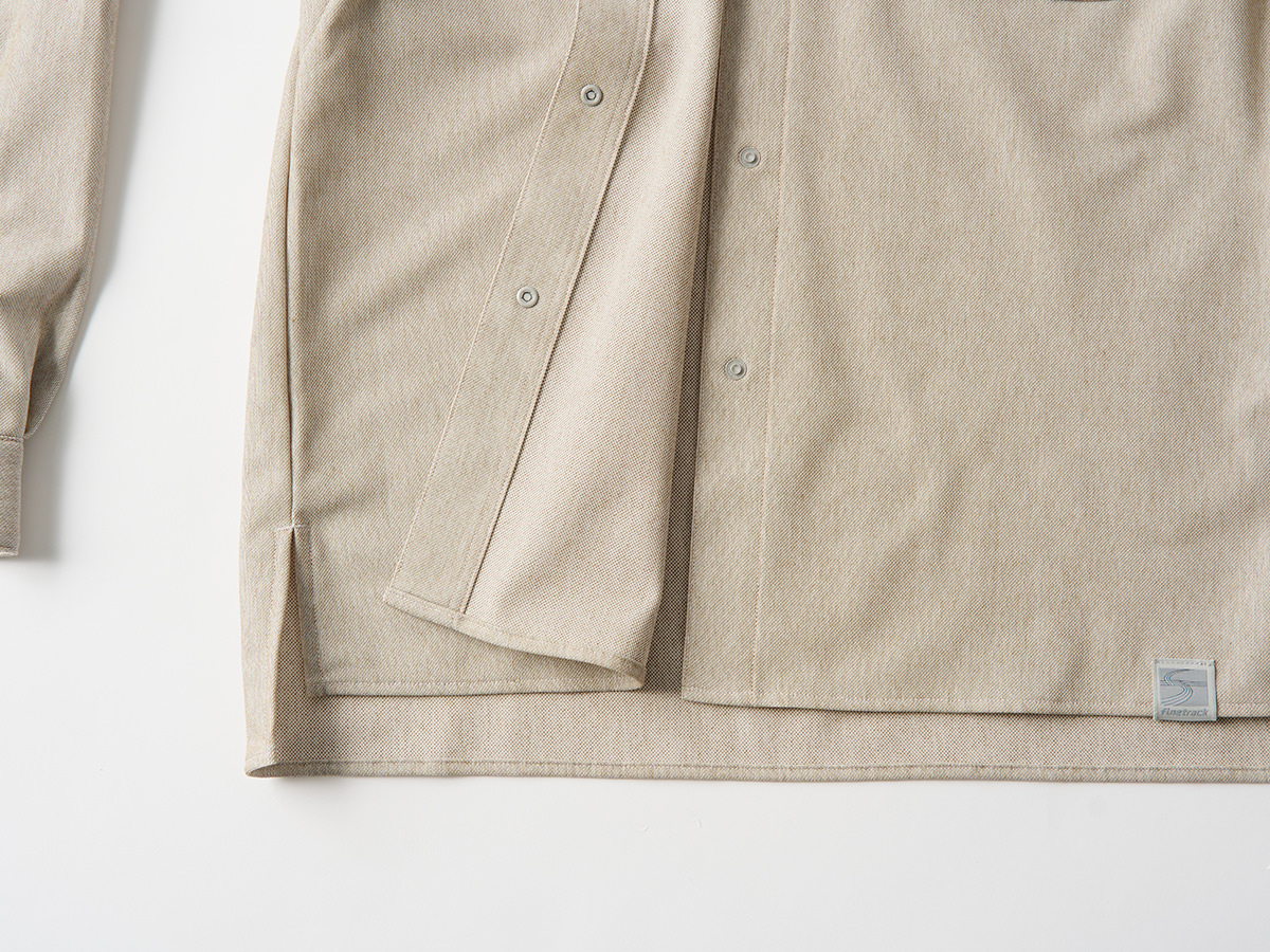 素材と組織の工夫が生む、高い速乾性