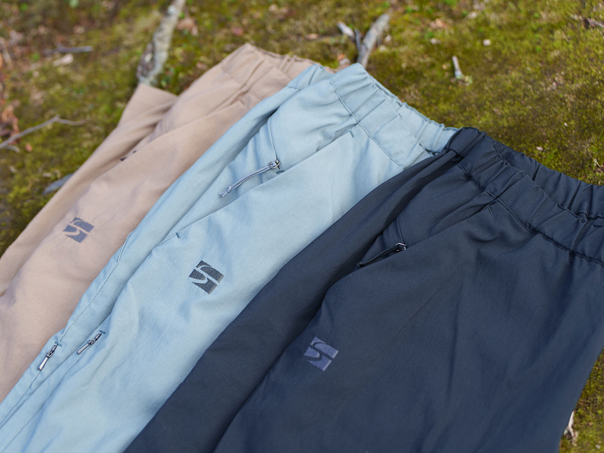 シンプルな中に遊び心を添える「刺繍ロゴ」