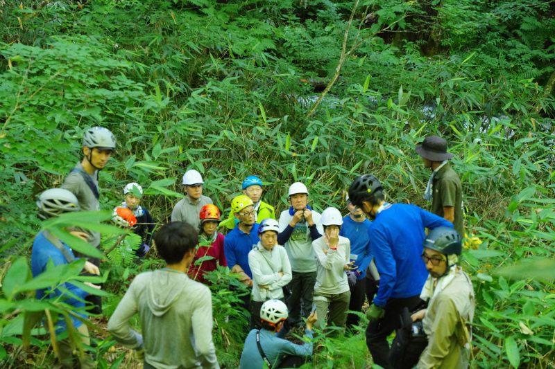 奥信濃の登山道保全活動の様子